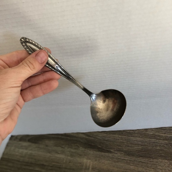 Vtg Wm Rogers Silver Gravy Ladle - Picture 8 of 9